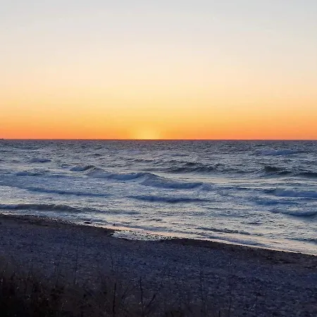 6 Person In Vejby-by Traum