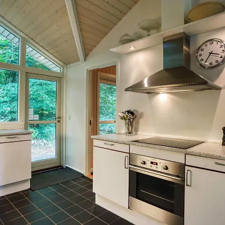 6 Person In Vejby-by Traum Vejby