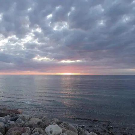 6 Person In Vejby-by Traum Vejby